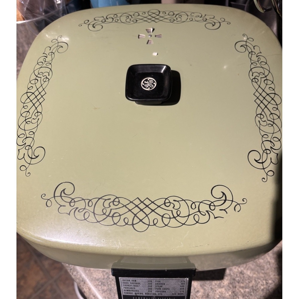 Big General Electric Skillet From 60's Or 70's  Green 12x 12 X2